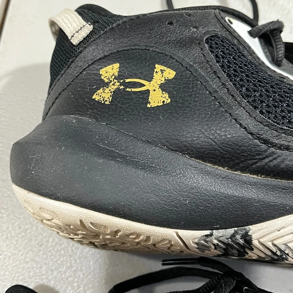 Under Armour Lockdown 6 GS Basketball Shoes Youth 7Y Black Gold‎ 3025617-003
